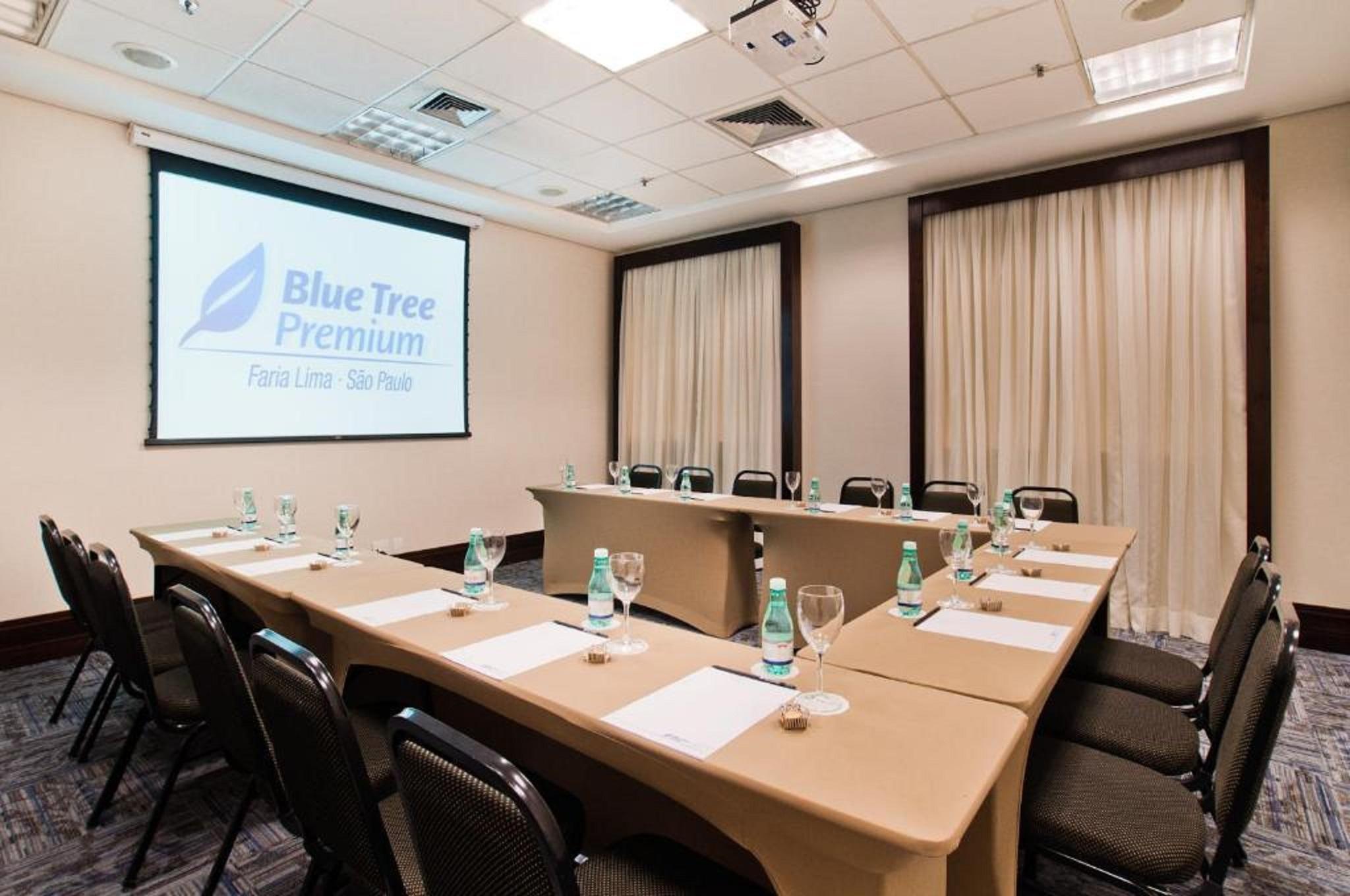 Отель Blue Tree Premium Faria Lima Сан-Пауло Экстерьер фото